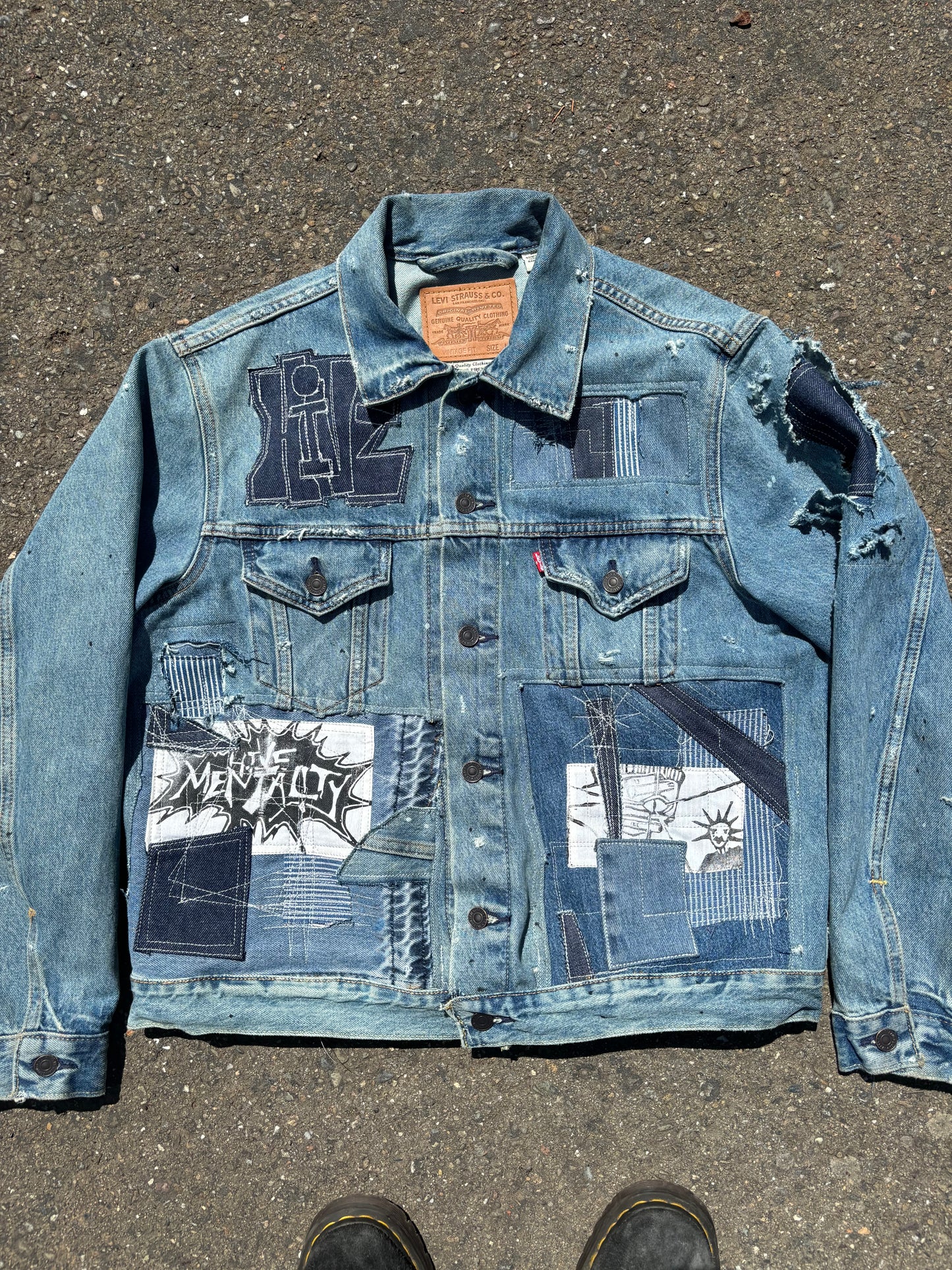 HIVE.MENTALITY patch work jacket