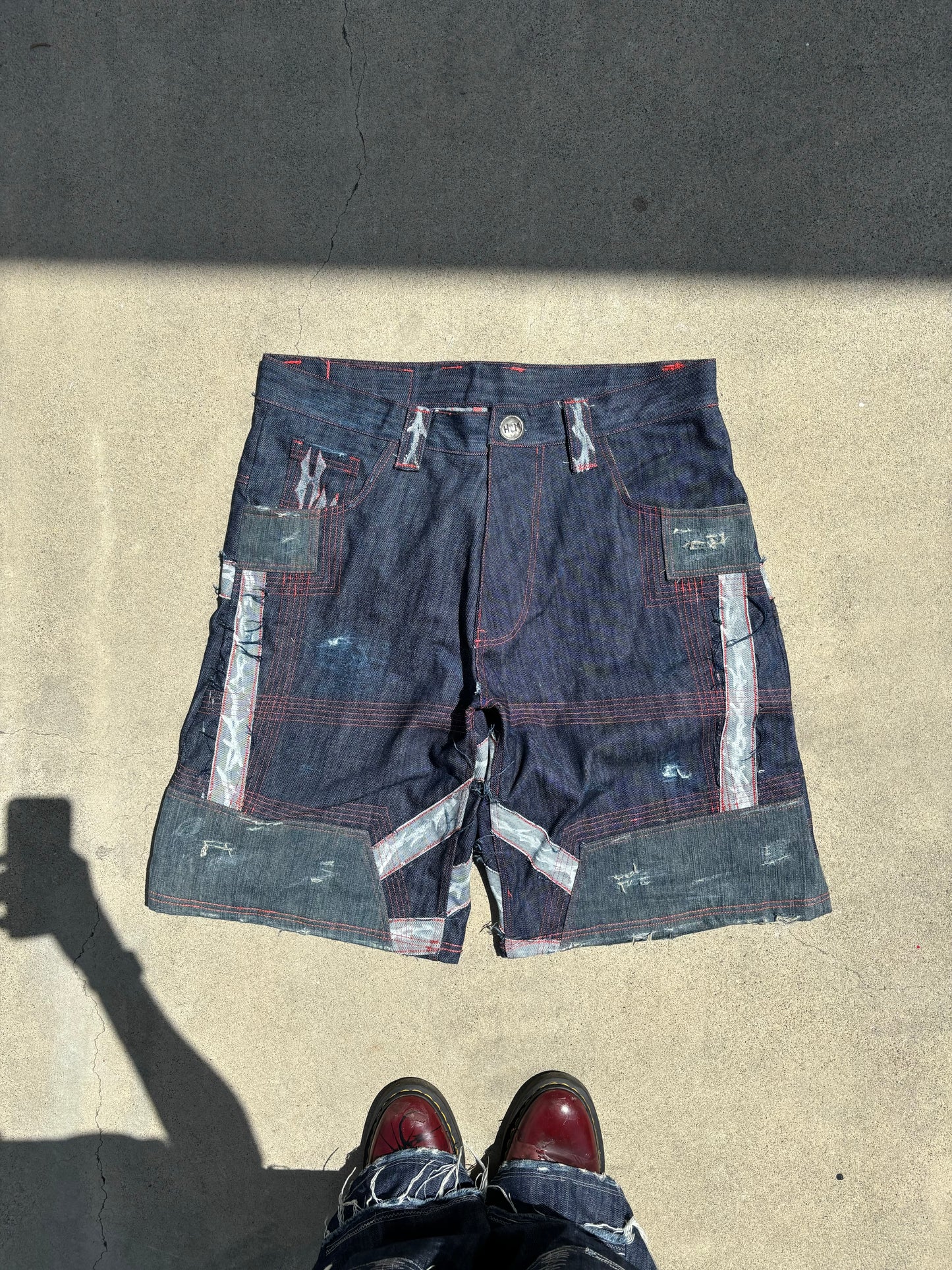 HIVE.MENTALITY red sun jorts