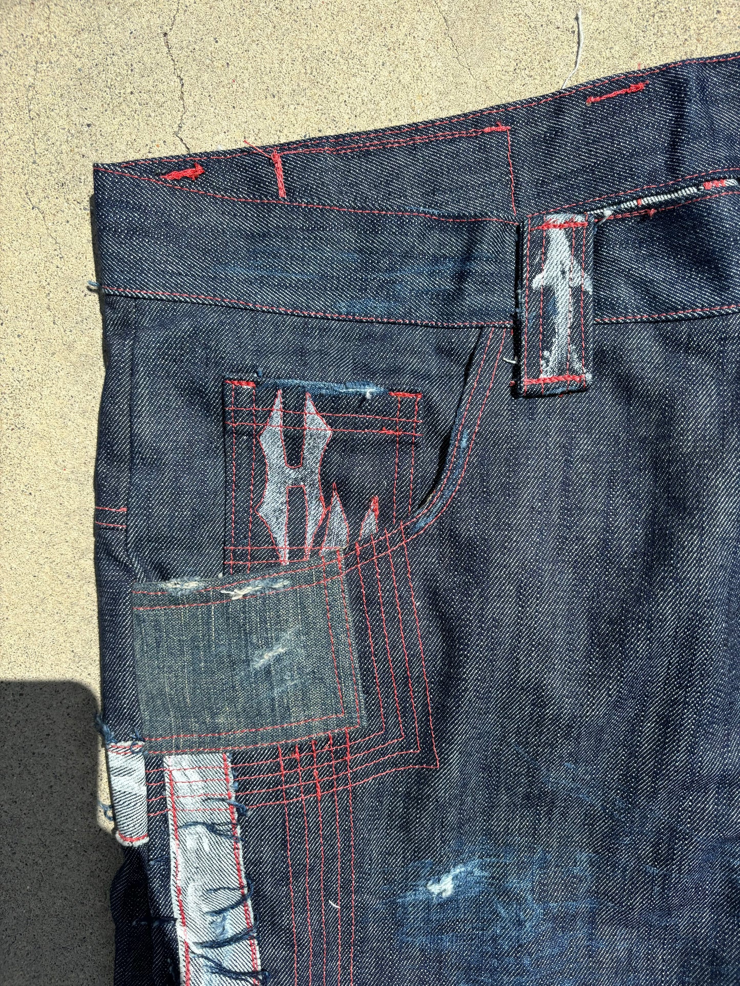 HIVE.MENTALITY red sun jorts