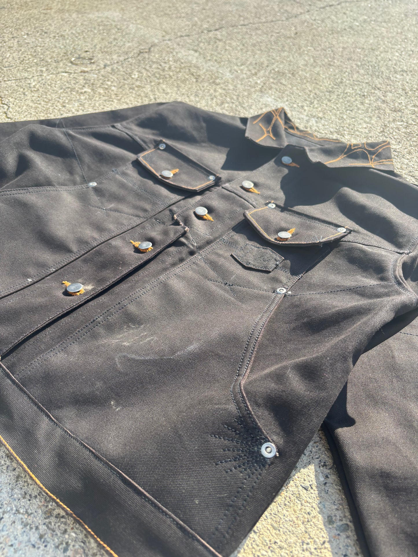 HIVE.MENTALITY Mocha SlitJacket V1