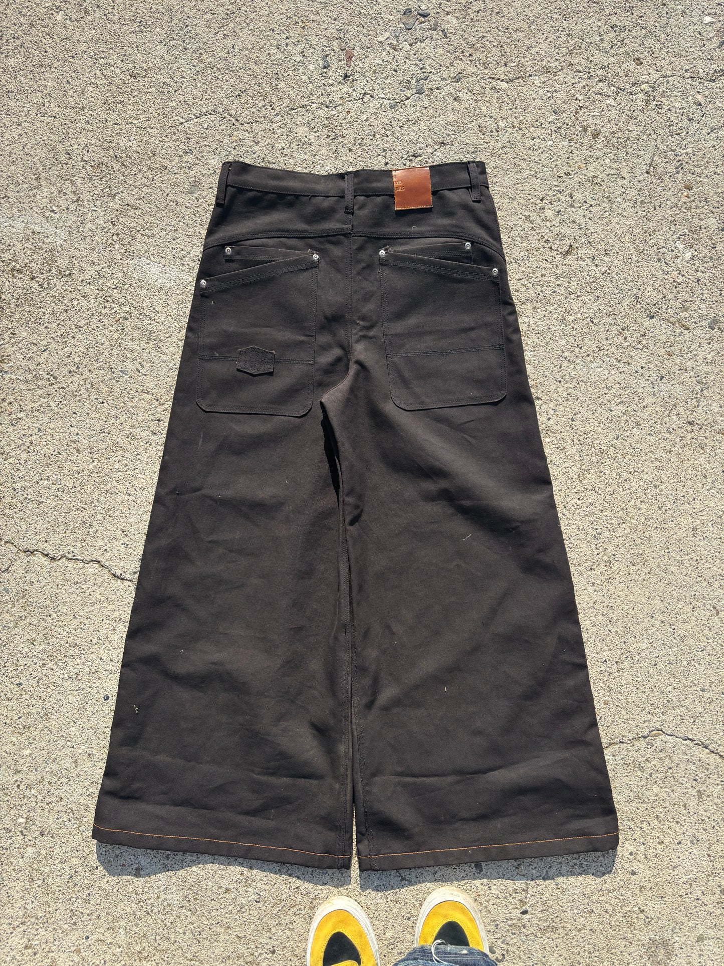 HIVE.MENTALITY Mocha Flared pants