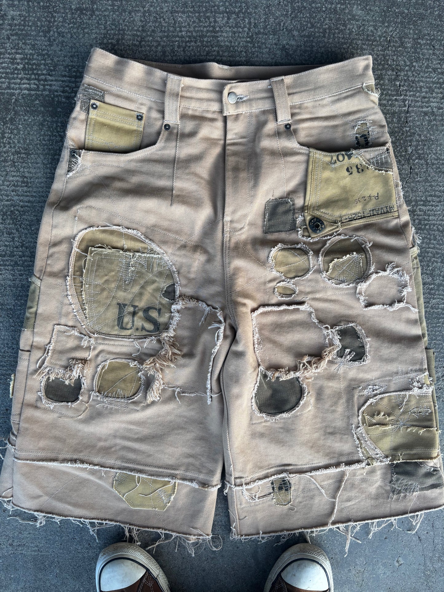 HIVE.MENTALITY Shrapnel Shot Shorts