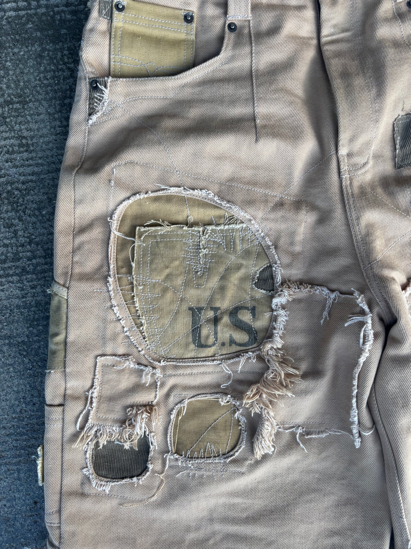 HIVE.MENTALITY Shrapnel Shot Shorts