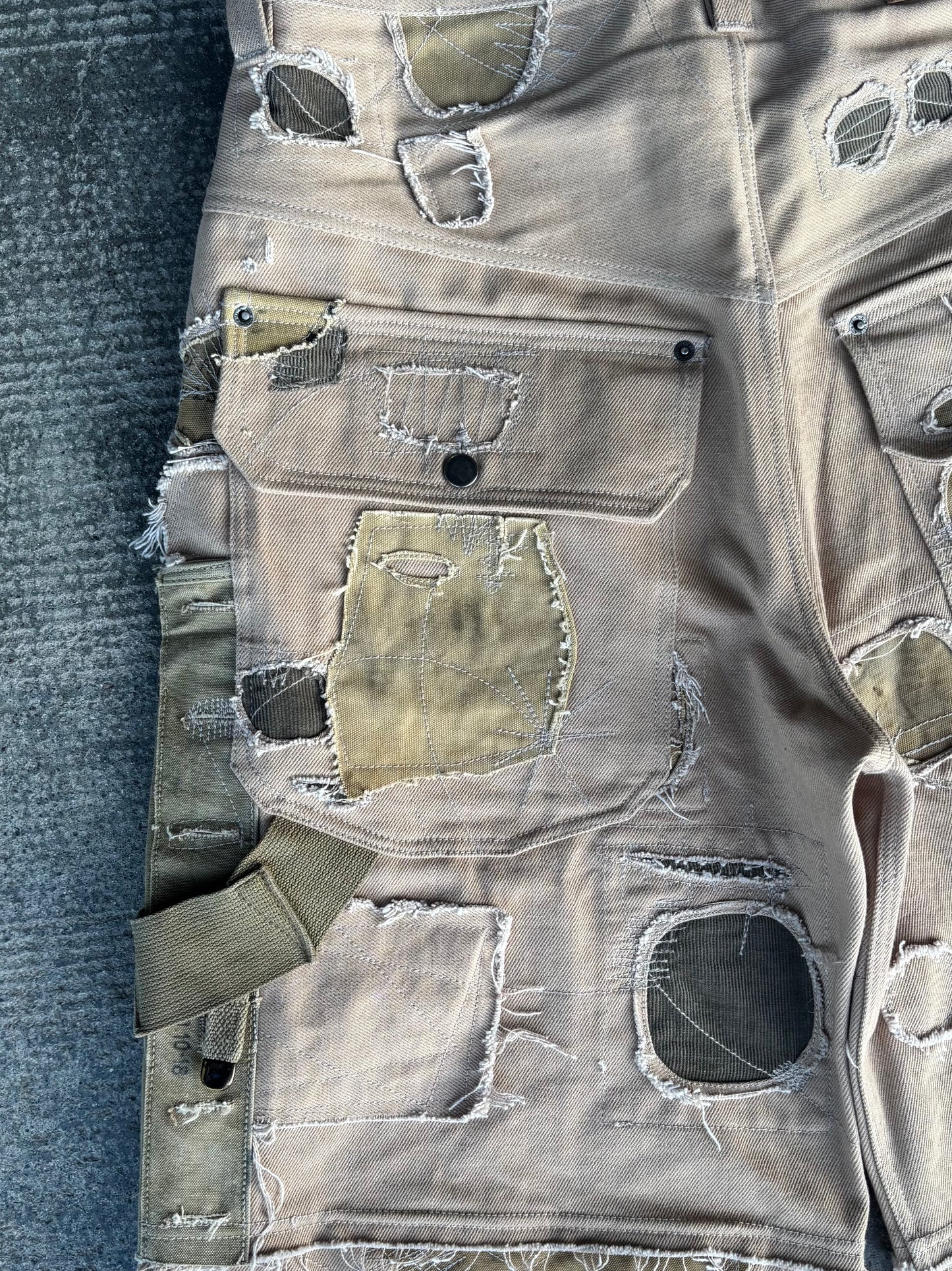 HIVE.MENTALITY Shrapnel Shot Shorts