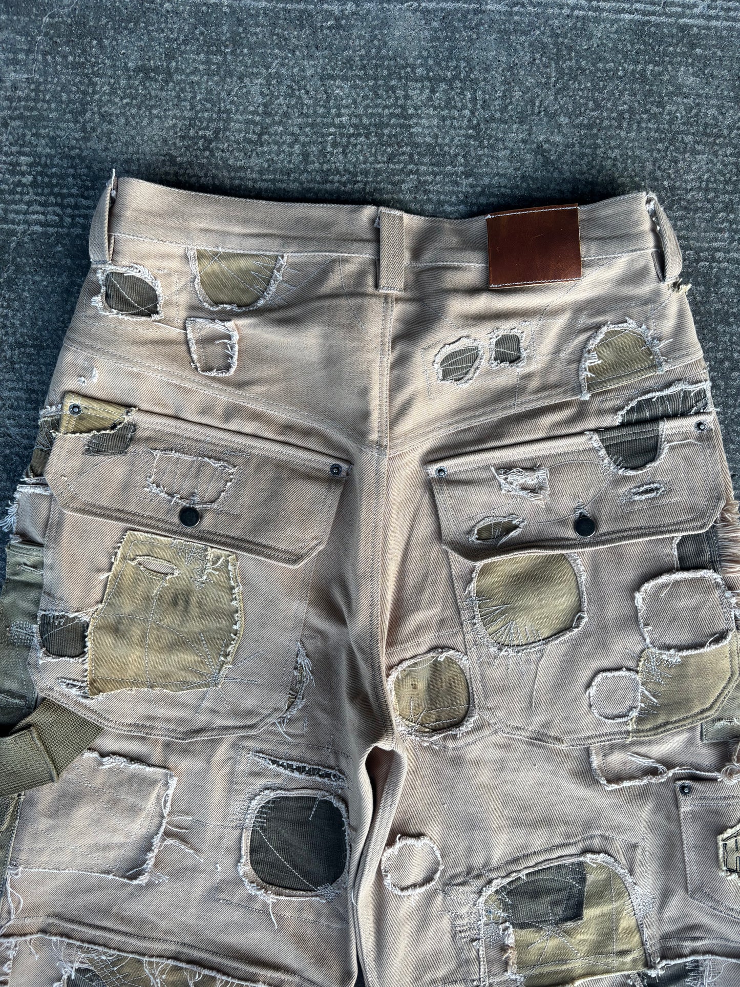 HIVE.MENTALITY Shrapnel Shot Shorts